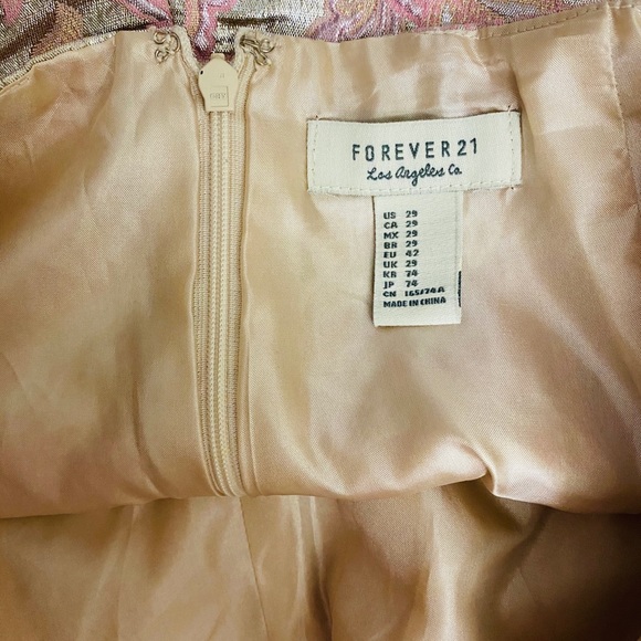 Pink and gold jacquard shorts - Picture 6 of 6